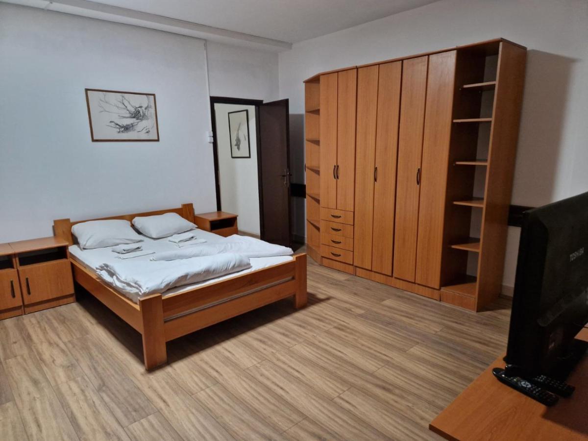 Hotel Duga Novi Sad Luaran gambar
