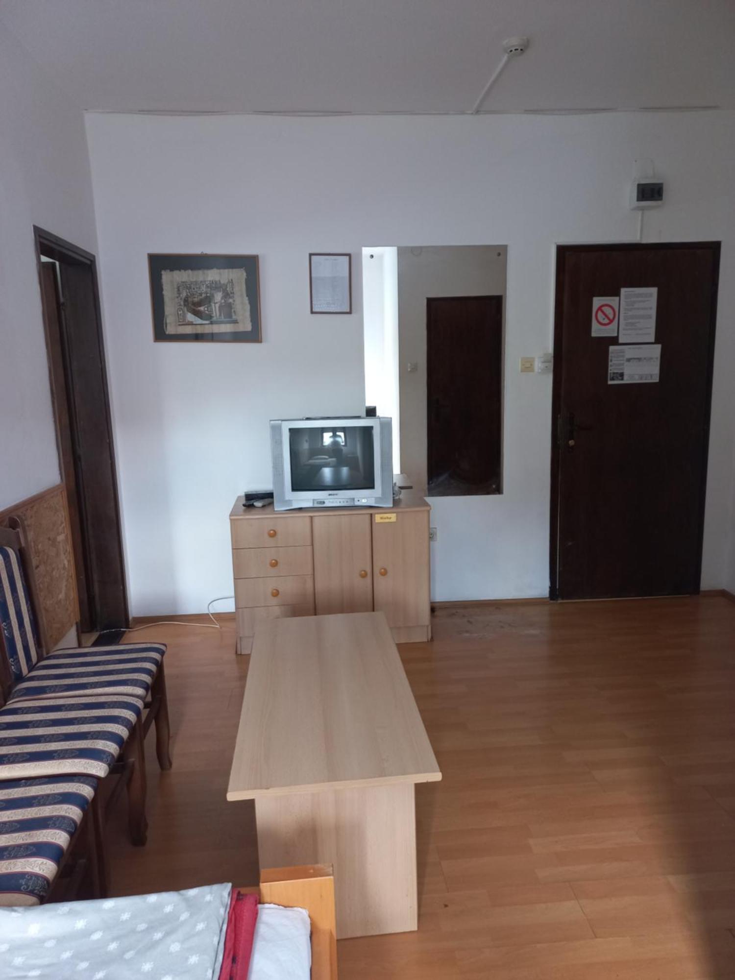 Hotel Duga Novi Sad Luaran gambar