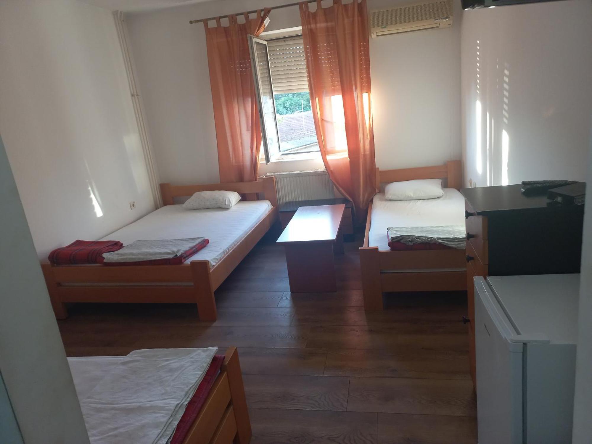 Hotel Duga Novi Sad Luaran gambar